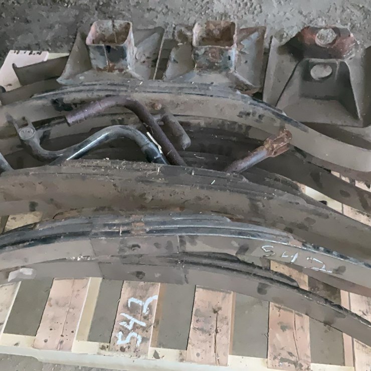 #542 • Leaf Springs