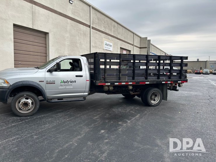 dodge-ram-5500-image-2