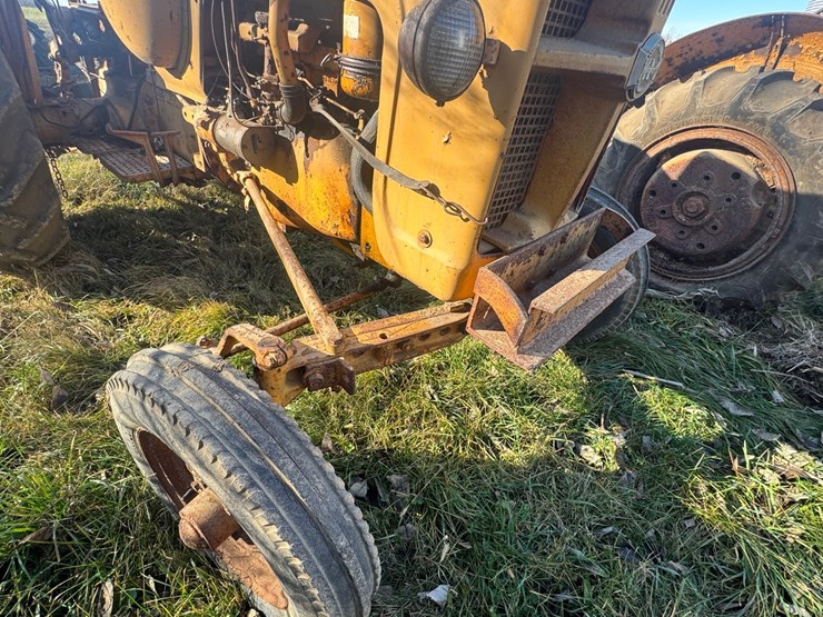 minneapolis-moline-445-image-4