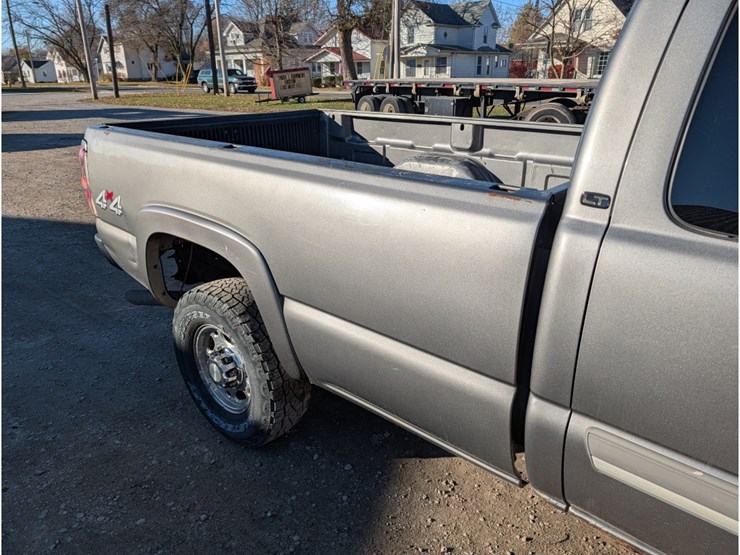 2007-chevrolet-2500-image-7