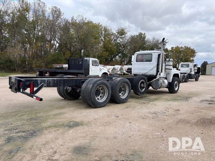 1986-mack-rd686-image-6