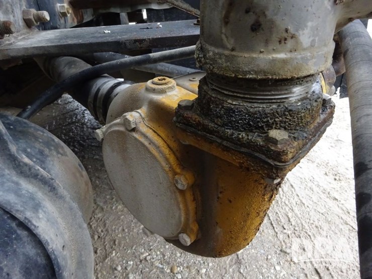 mack-r686st-image-69