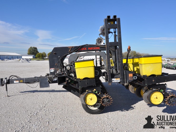 black-machine-16-17-image-8