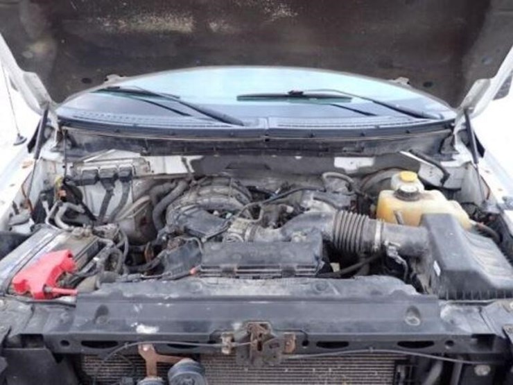 2014-ford-f150-xl-image-14