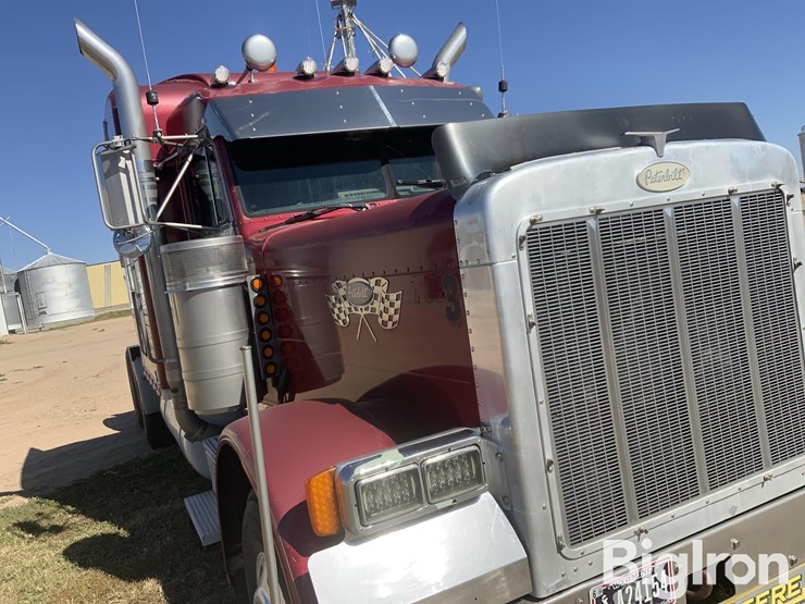 1999-peterbilt-379-image-15