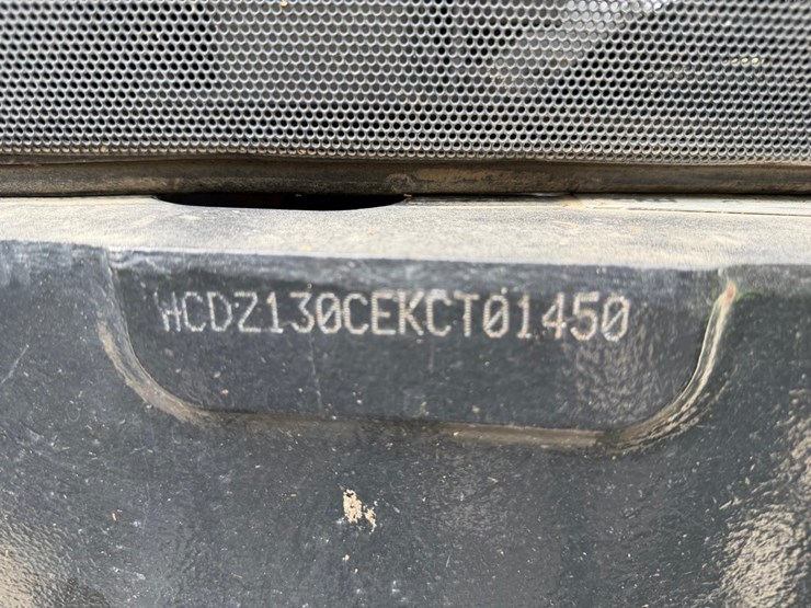 2019-case-ih-farmall-130a-image-30