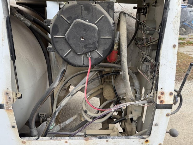 john-deere-12-image-51