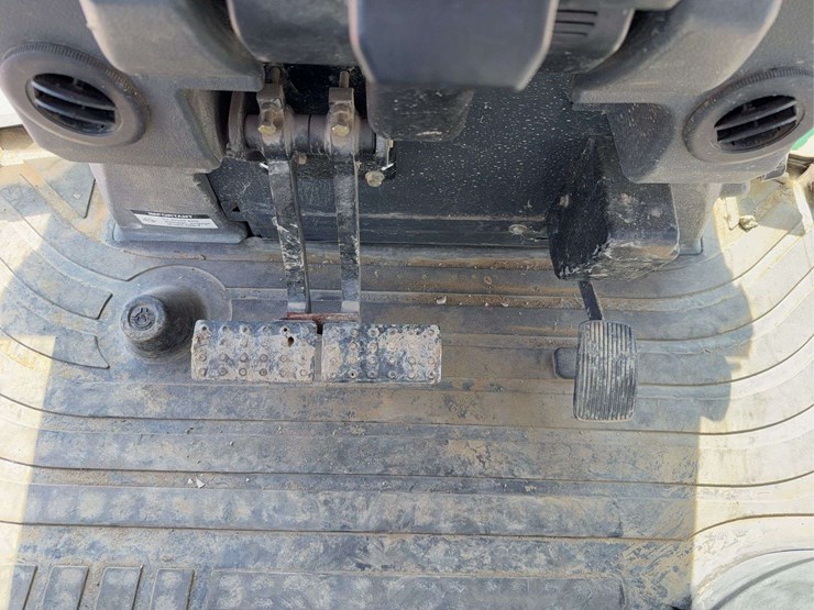 2012-deere-310k-image-37