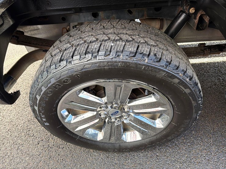 2019-ford-f150-image-12