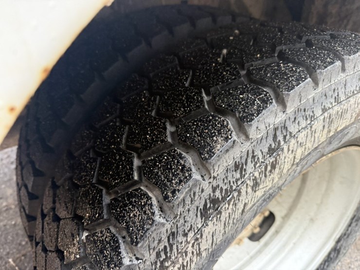 #1840-•-2013-ram-5500-4x4-service-truck-image-42