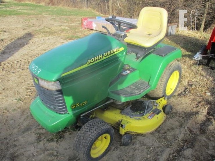 john-deere-gx325-image-1