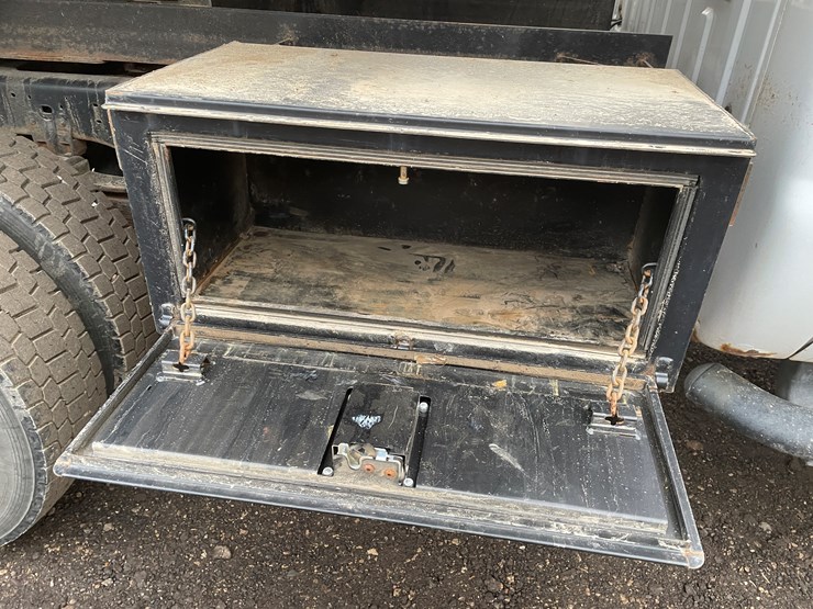 2004-ford-f450-image-21