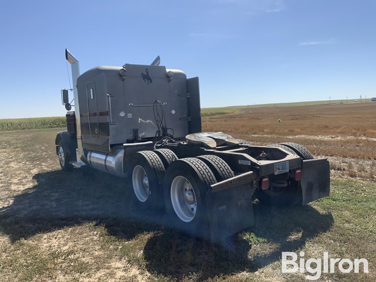 1995-peterbilt-379-image-7