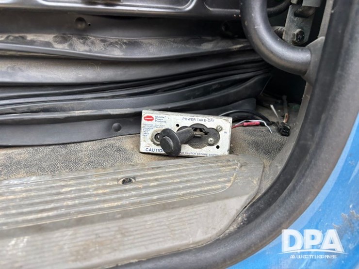 peterbilt-579-image-63