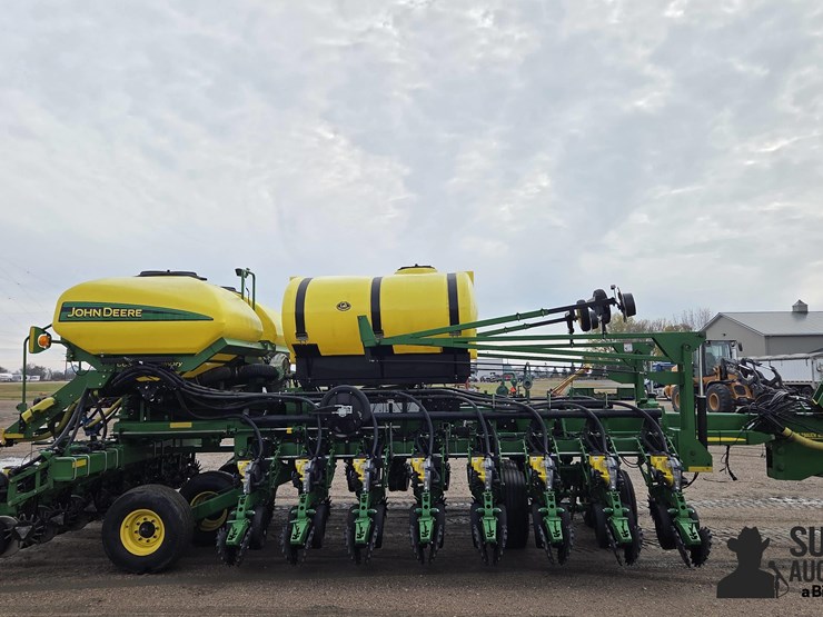 john-deere-db44-image-4