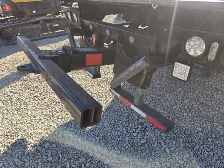 2022-international-mv607-image-25