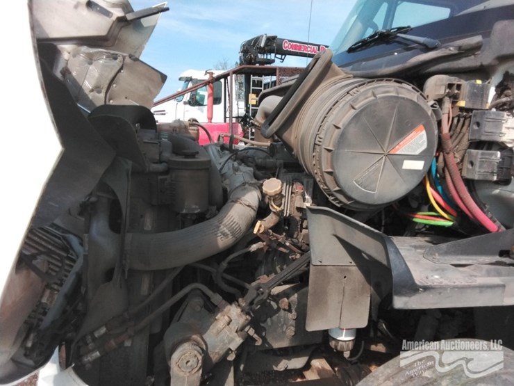 2016-international-prostar-image-14