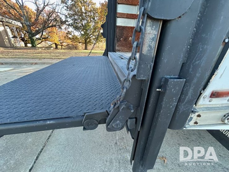 1993-ford-e350-image-10