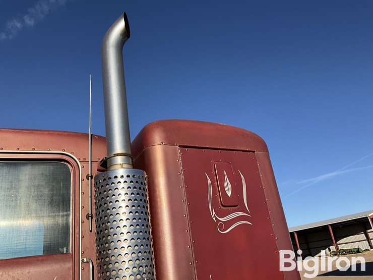 1977-kenworth-w900a-image-16