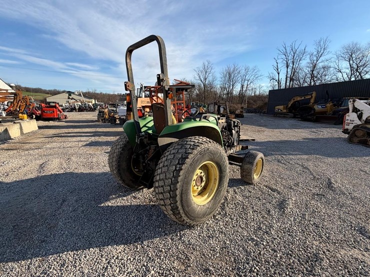 john-deere-4700-image-5