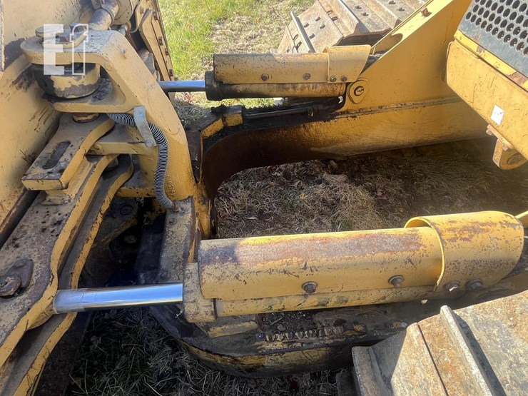 caterpillar-d6h-xl-image-18