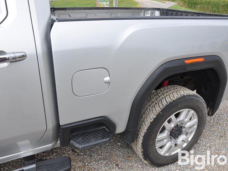 2022-gmc-sierra-2500-image-18