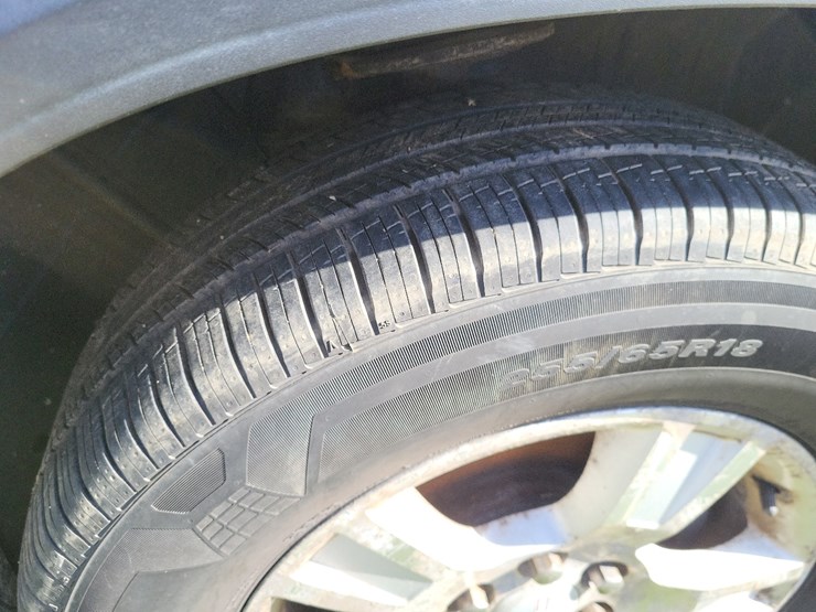 gmc-acadia-slt-image-28