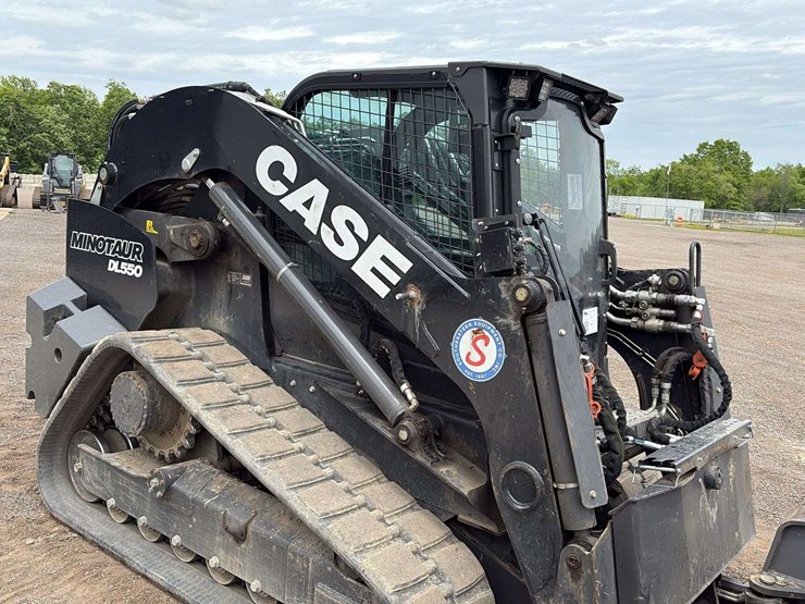 2021-case-dl550-image-41