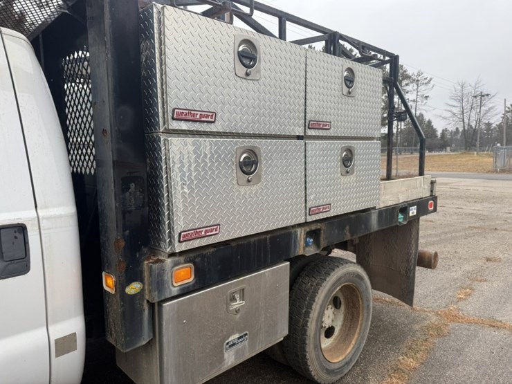 2012-ford-f550-image-15