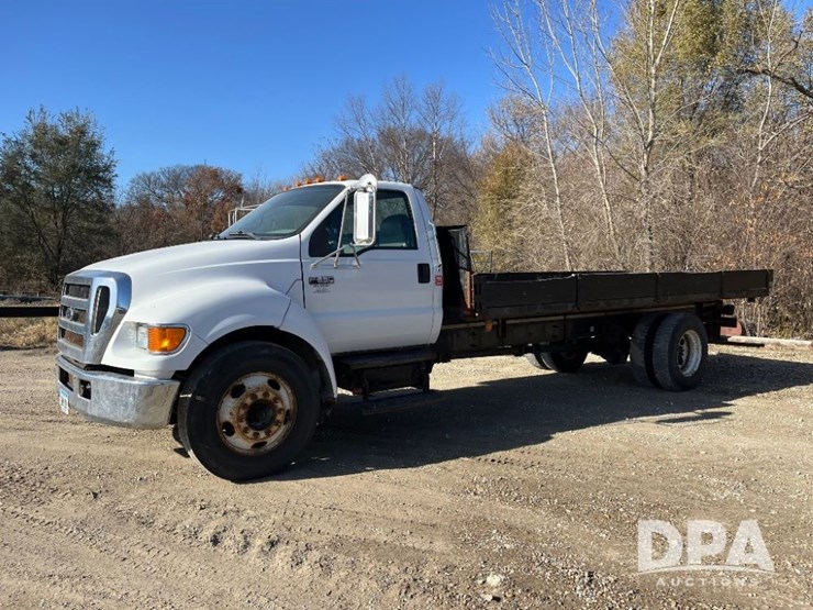 ford-f650-xlt-image-15