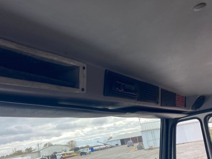 freightliner-fl50-image-16