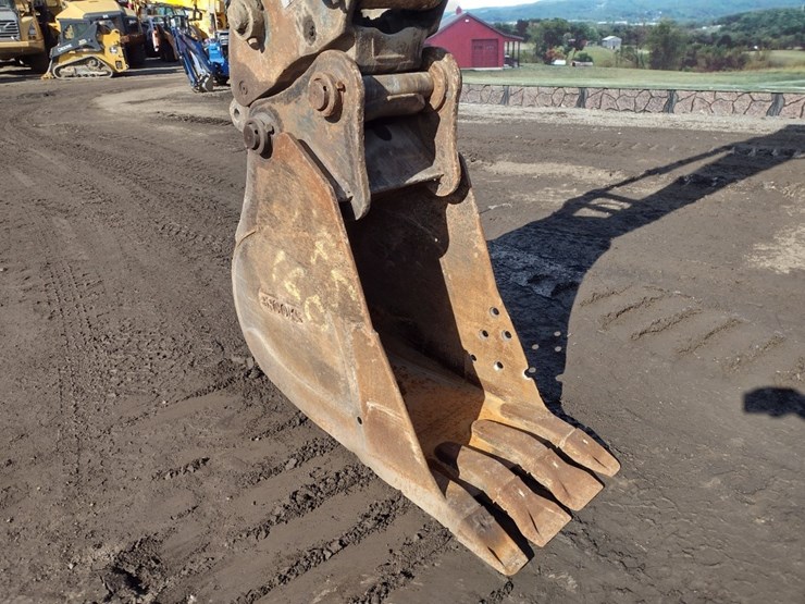 hitachi-zx160-lc-3-image-15