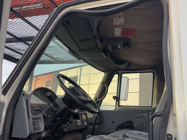 international-durastar-4300-image-39