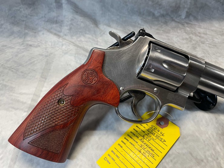 #2322-•-smith-&-wesson-model-629-44-rem-mag-revolver,-sn:-edu9057-image-4