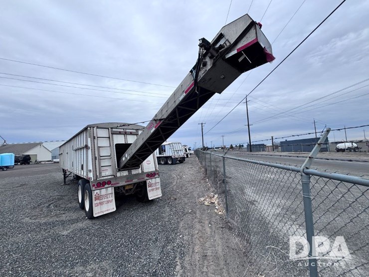 2013-merritt-hopper-image-13