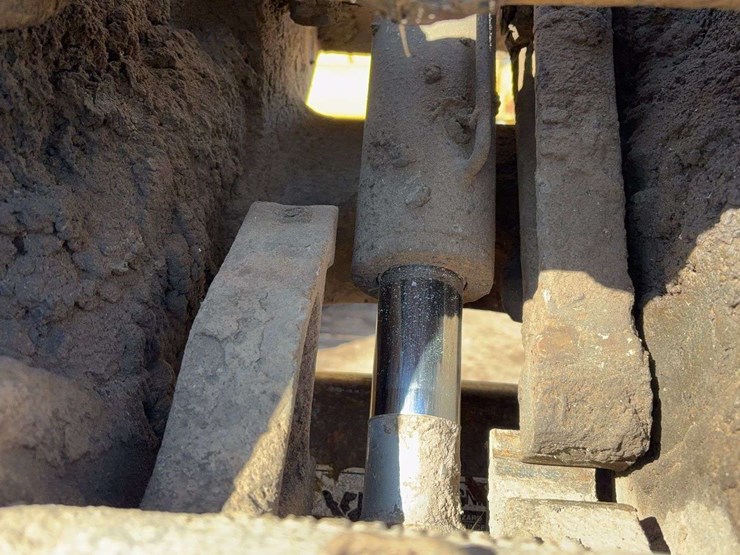 komatsu-pc210-lc-10-image-59