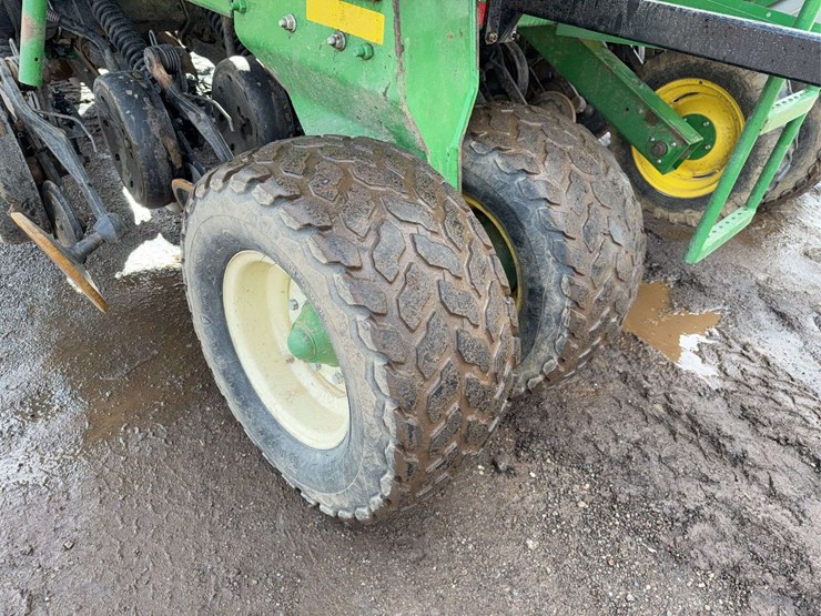 2011-john-deere-1990-image-5