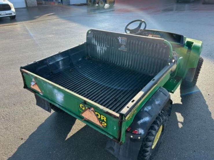 john-deere-gator-image-30