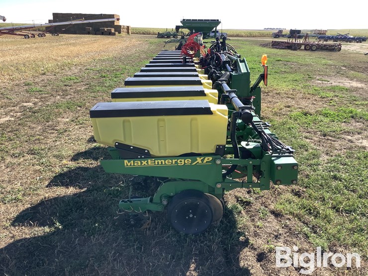 john-deere-1720-image-4