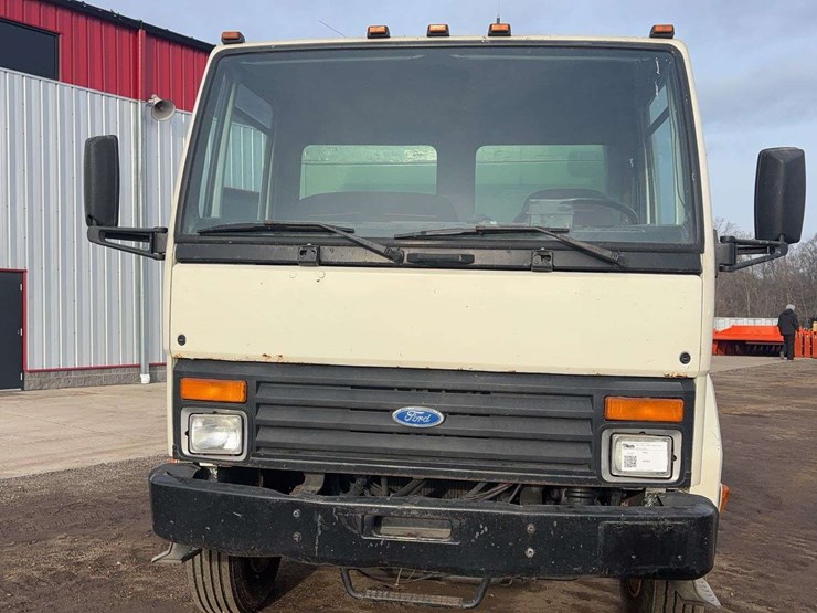 1989-ford-cf8000-image-26