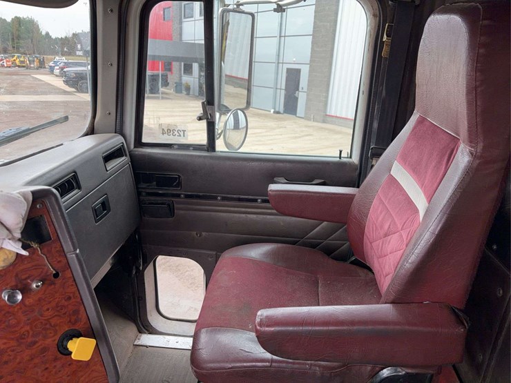 1996-international-5000-image-46