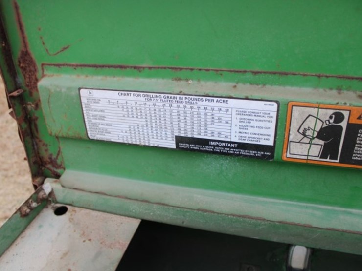 john-deere-750-image-9