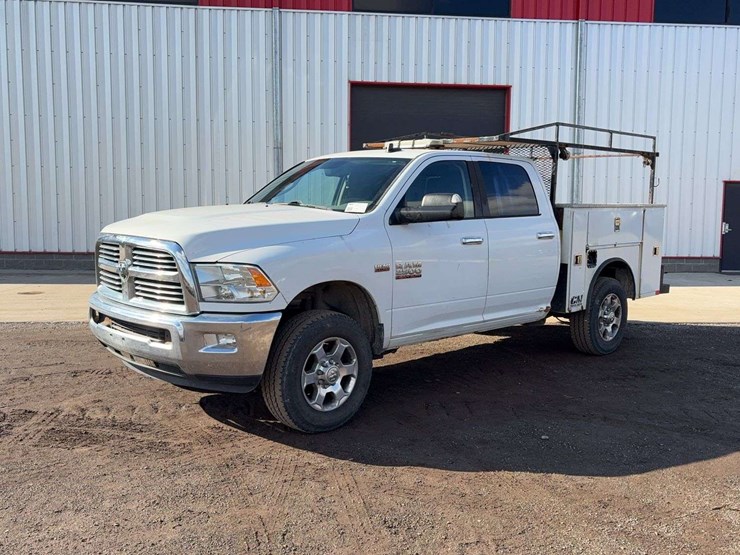 2016-dodge-2500-image-1