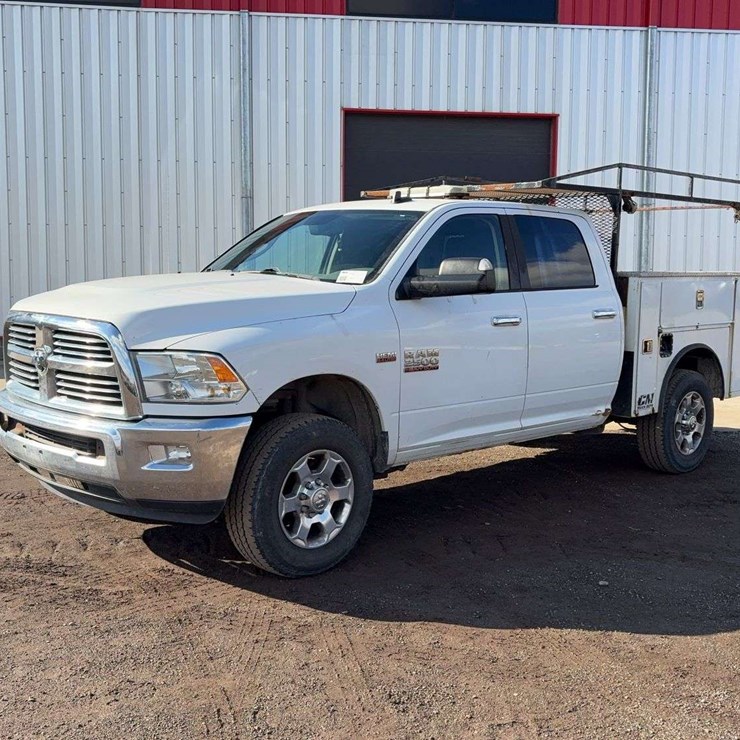 2016 DODGE 2500