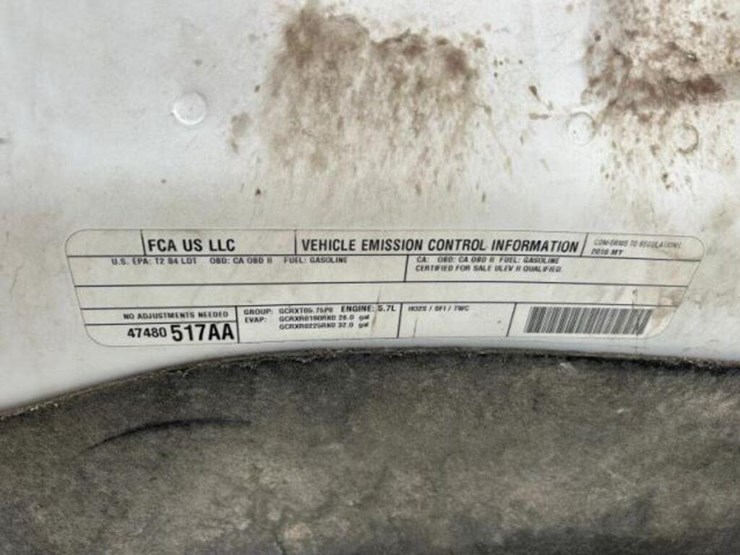 2016-dodge-1500-image-18