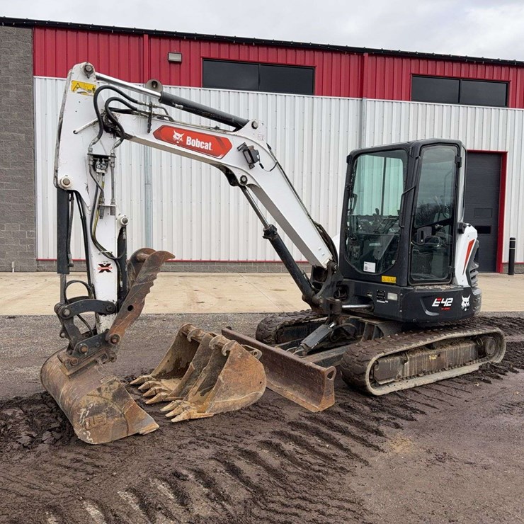 2020 BOBCAT E42