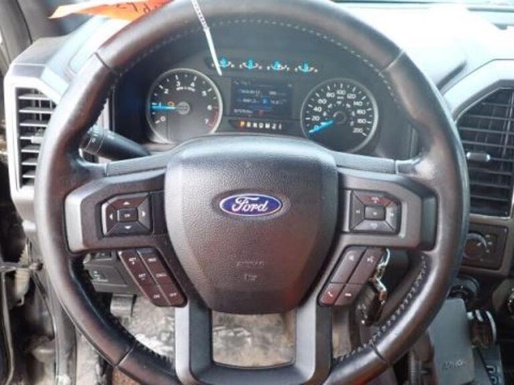 ford-f150-xlt-image-21