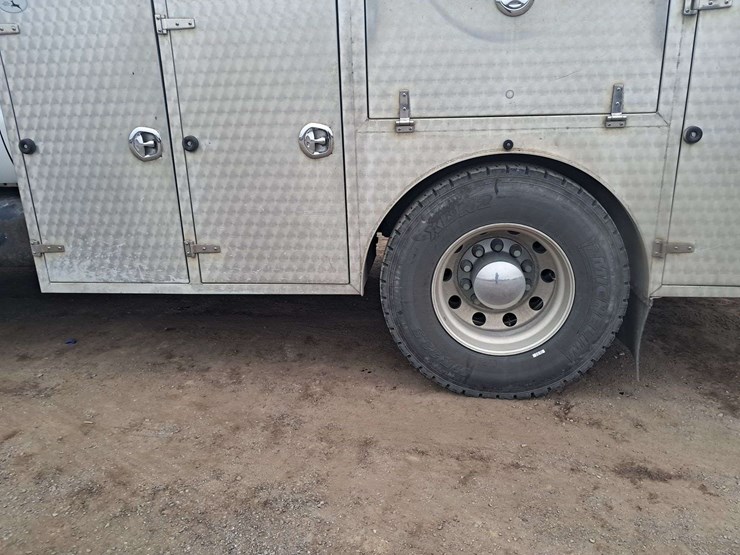 2009-ford-f750-image-6