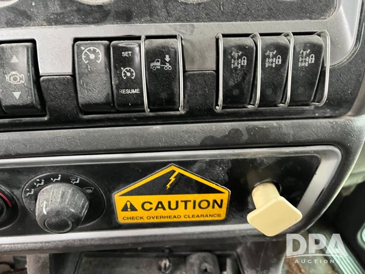 kenworth-t800-image-61