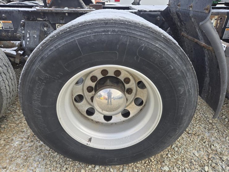 2013-kenworth-t660-image-59